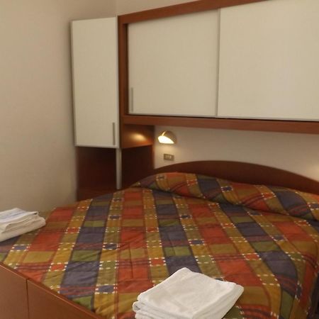 Hotel La Vela Bellaria-Igea Marina Zimmer foto