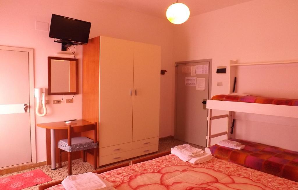 Hotel La Vela Bellaria-Igea Marina Zimmer foto